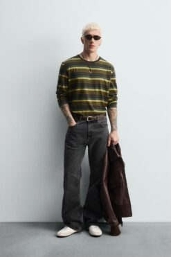 Alternative view of ÁO PHÔNG JACQUARD KẺ SỌC